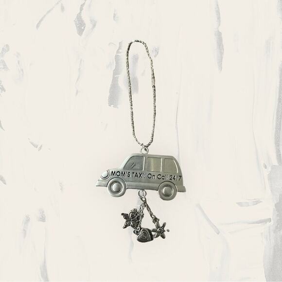 Keychain Charm Silver Tone Mom's Taxi On Call 24/7 Rearview Mirror Car Gift - Picture 2 of 2